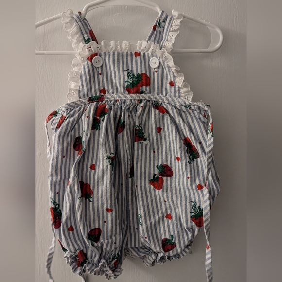 Bubble outfit. - Picture 2 of 3